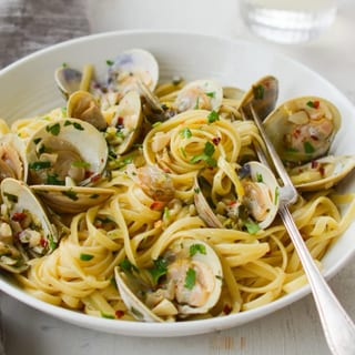 Pasta & Clam Sauce (White or Red)